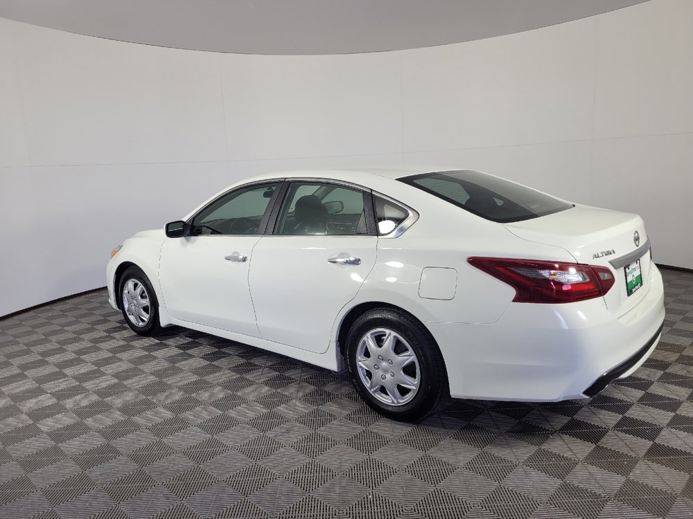 Used 2018 Nissan Altima 2.5 S w/ S Convenience Package FWD image 3