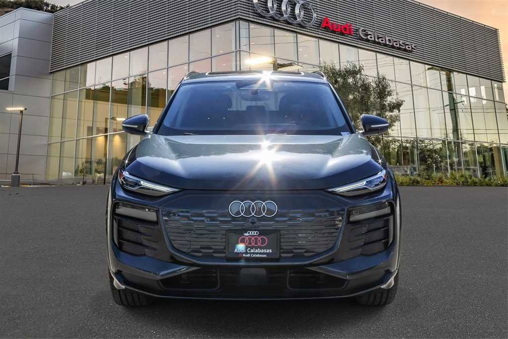 Used 2025 Audi Q6 e-tron Premium w/ Convenience Package image 6