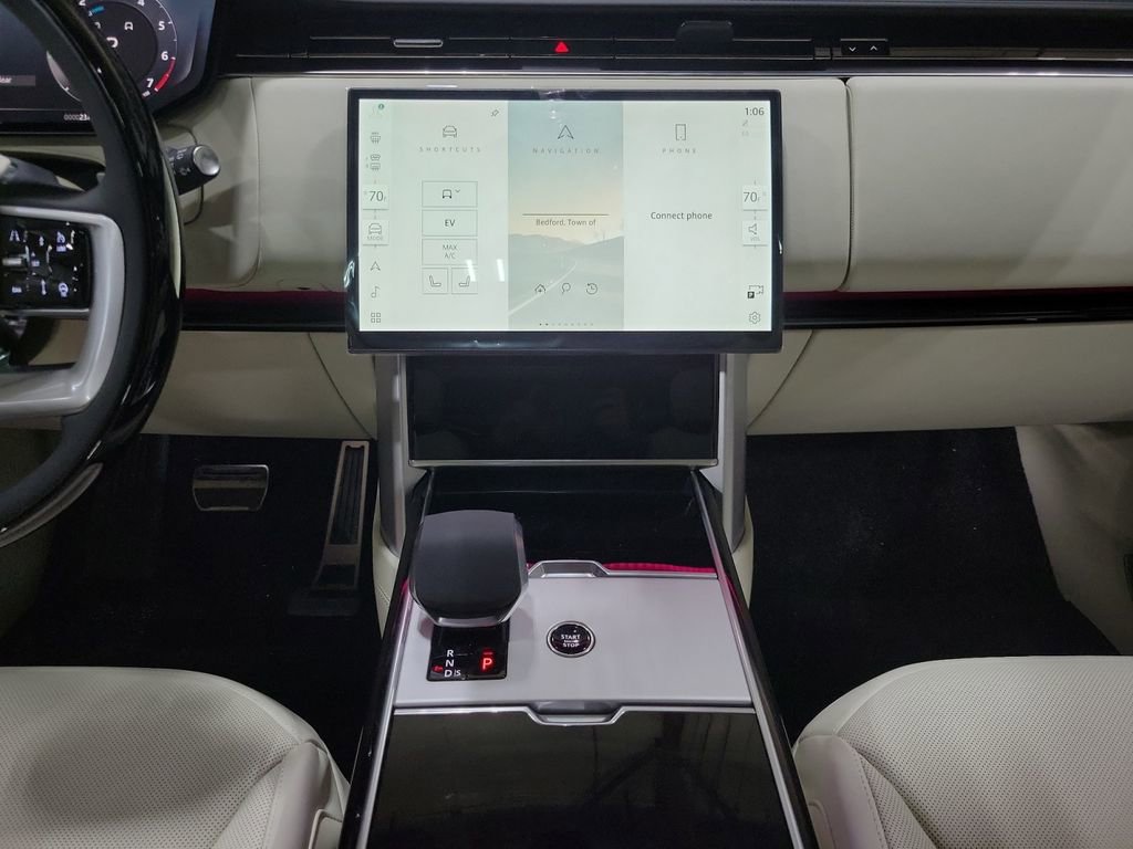 New 2026 Land Rover Range Rover SE image 26