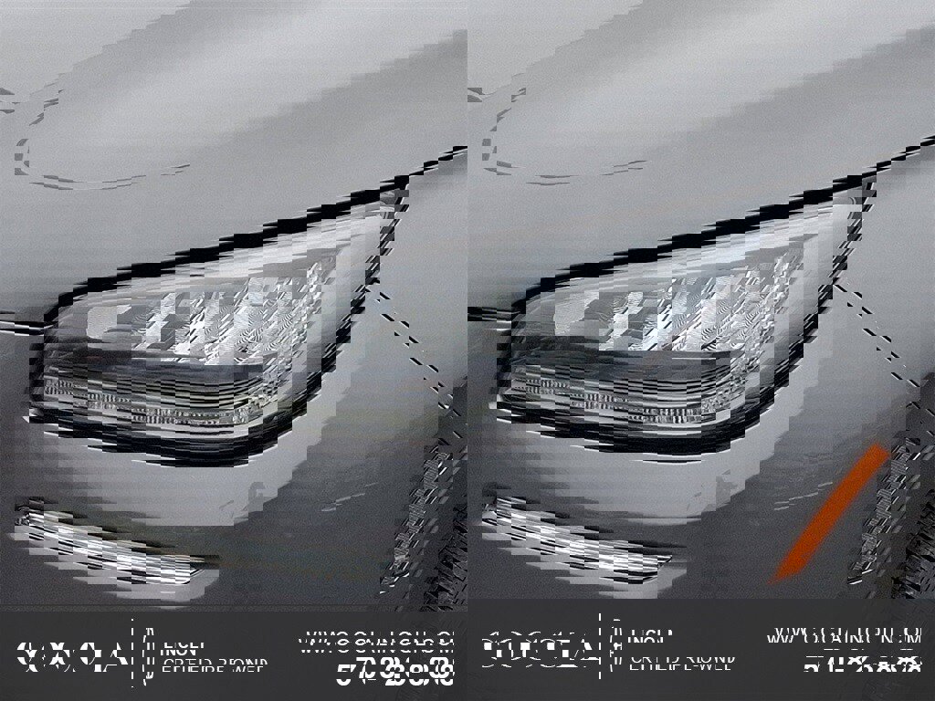 Certified 2022 Lincoln Corsair AWD w/ Equipment Group 101A image 9