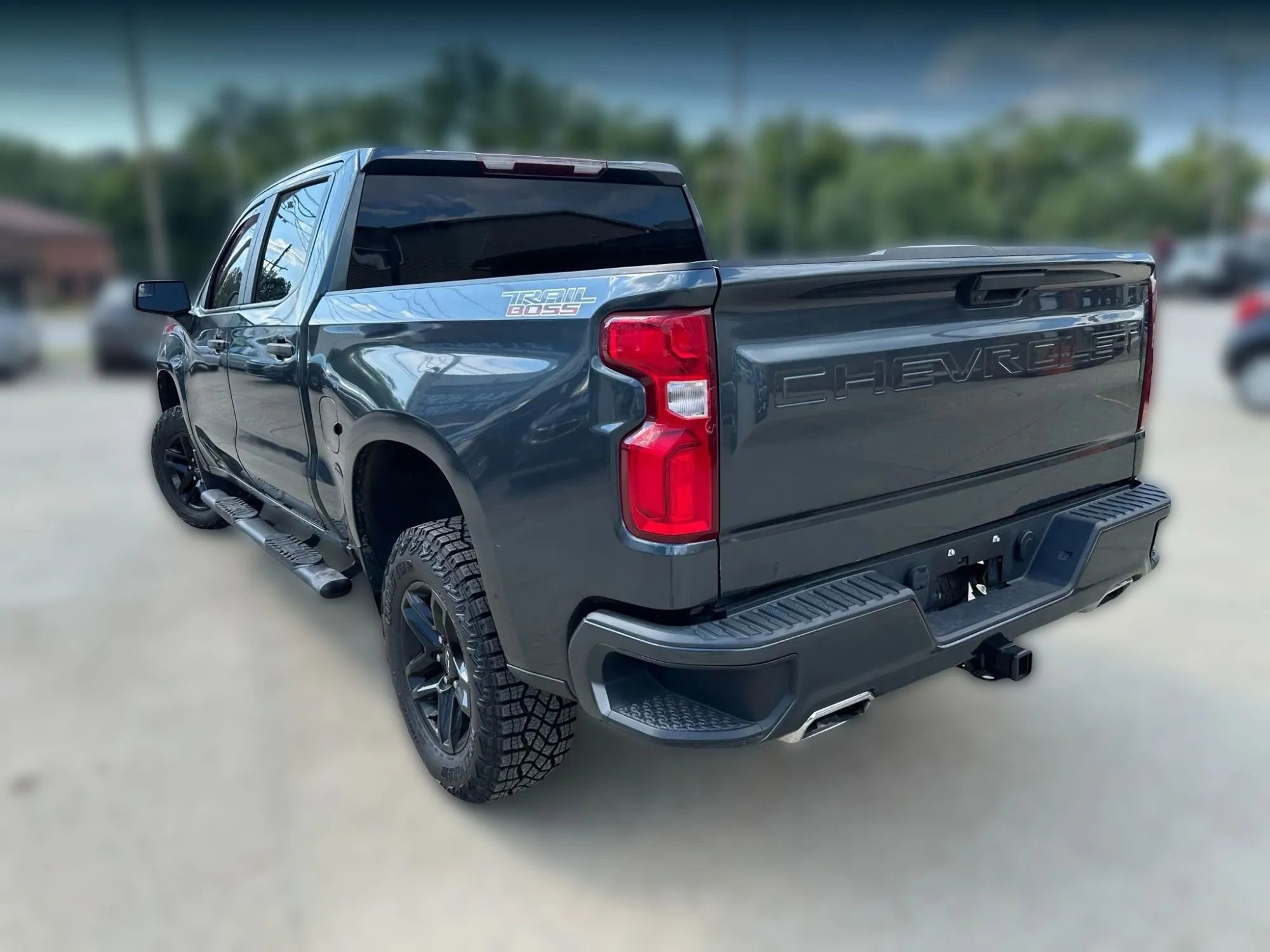 Used 2020 Chevrolet Silverado 1500 Custom Trail Boss w/ LPO, Dark Essentials Package image 5