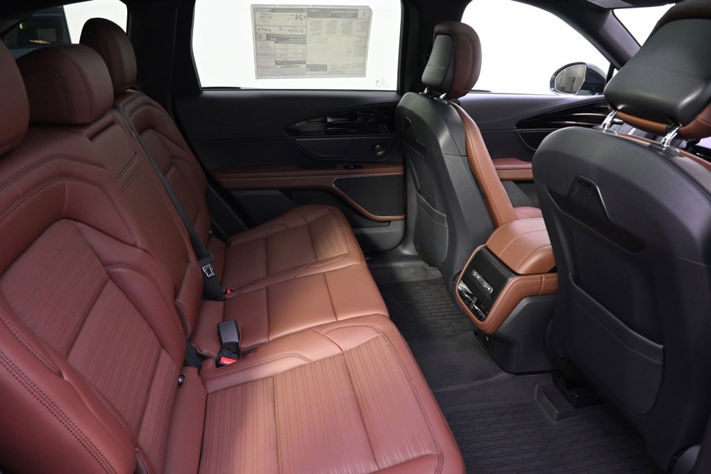 New 2026 Lincoln Nautilus Reserve image 18