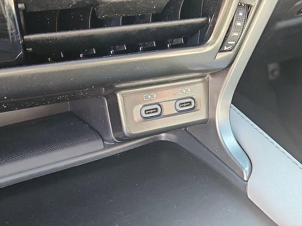 Used 2024 Lexus RX 350 Premium w/ Accessory Package (P2) image 26