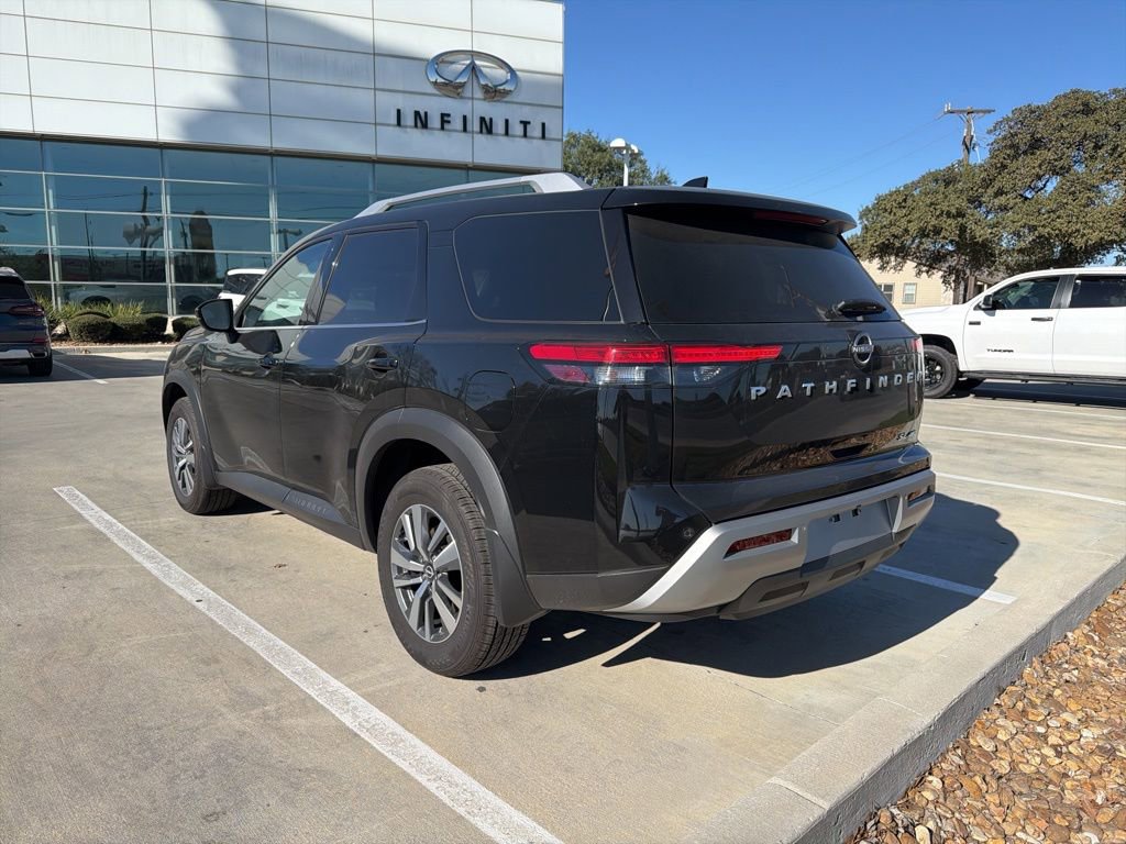 Used 2025 Nissan Pathfinder SL image 21