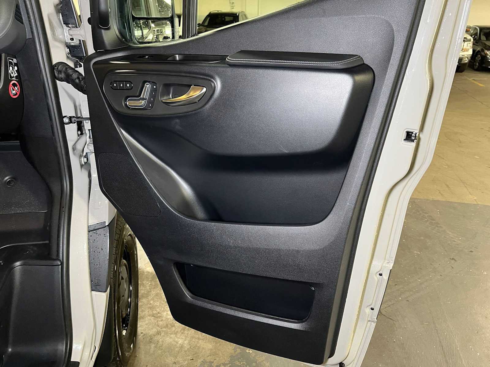 Used 2026 Mercedes-Benz Sprinter 2500 image 10