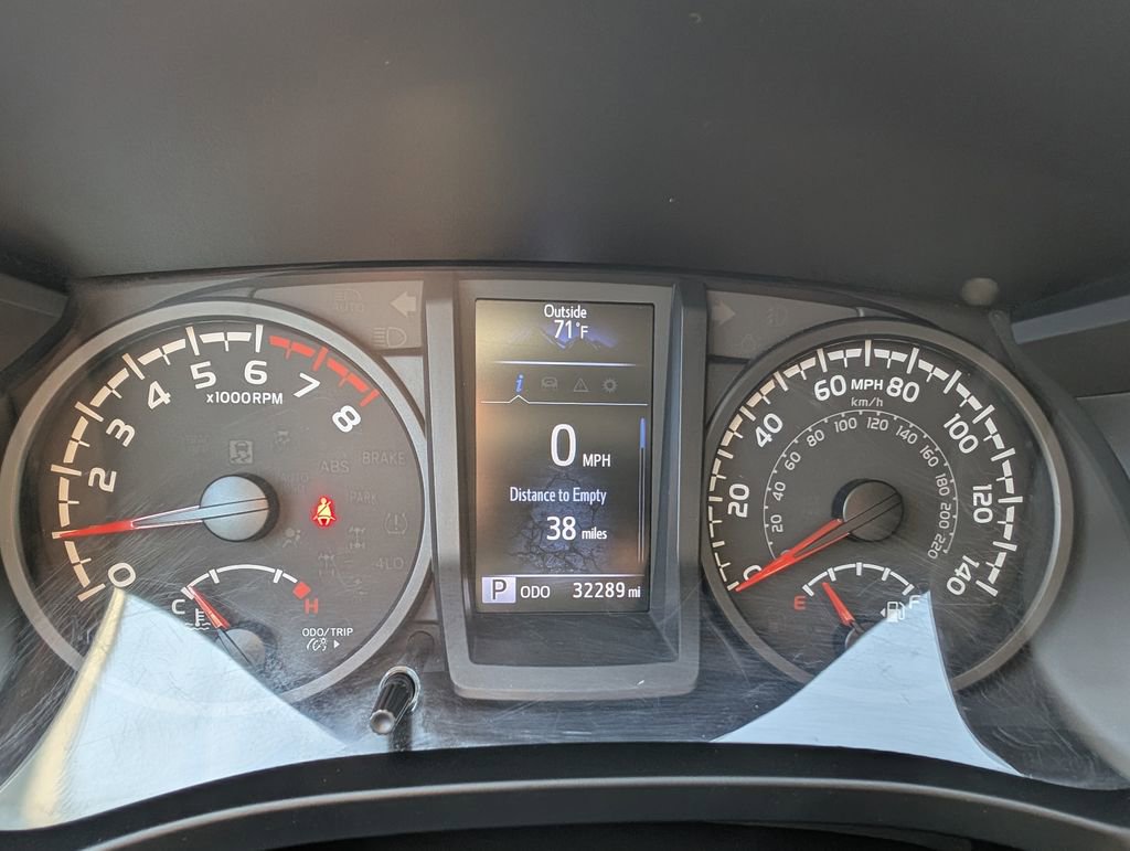 Used 2022 Toyota Tacoma SR AWD/4WD image 25