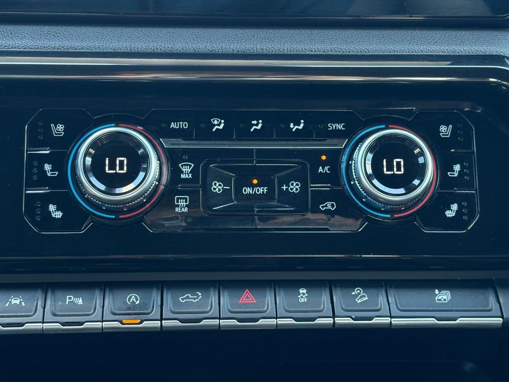 Used 2023 GMC Sierra 1500 AT4 w/ AT4 Preferred Package image 27