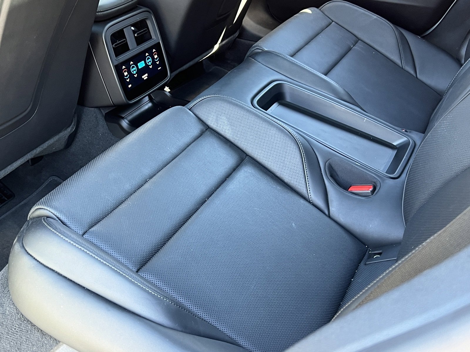 Certified 2025 Porsche Taycan image 18