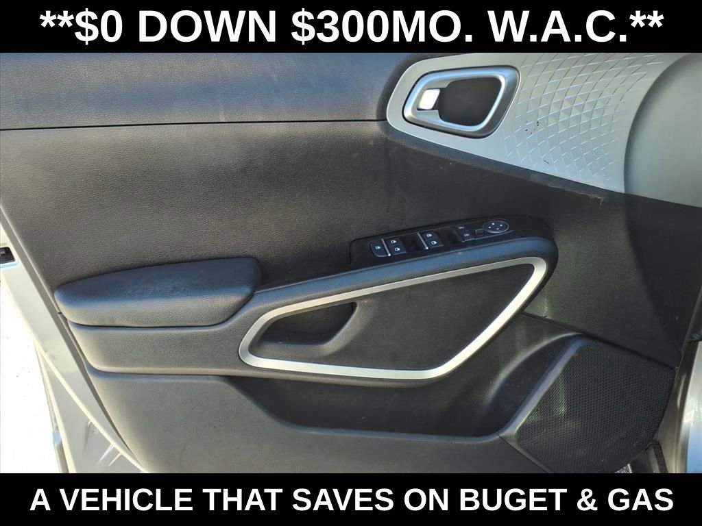Used 2022 Kia Soul LX w/ Technology Package FWD image 11