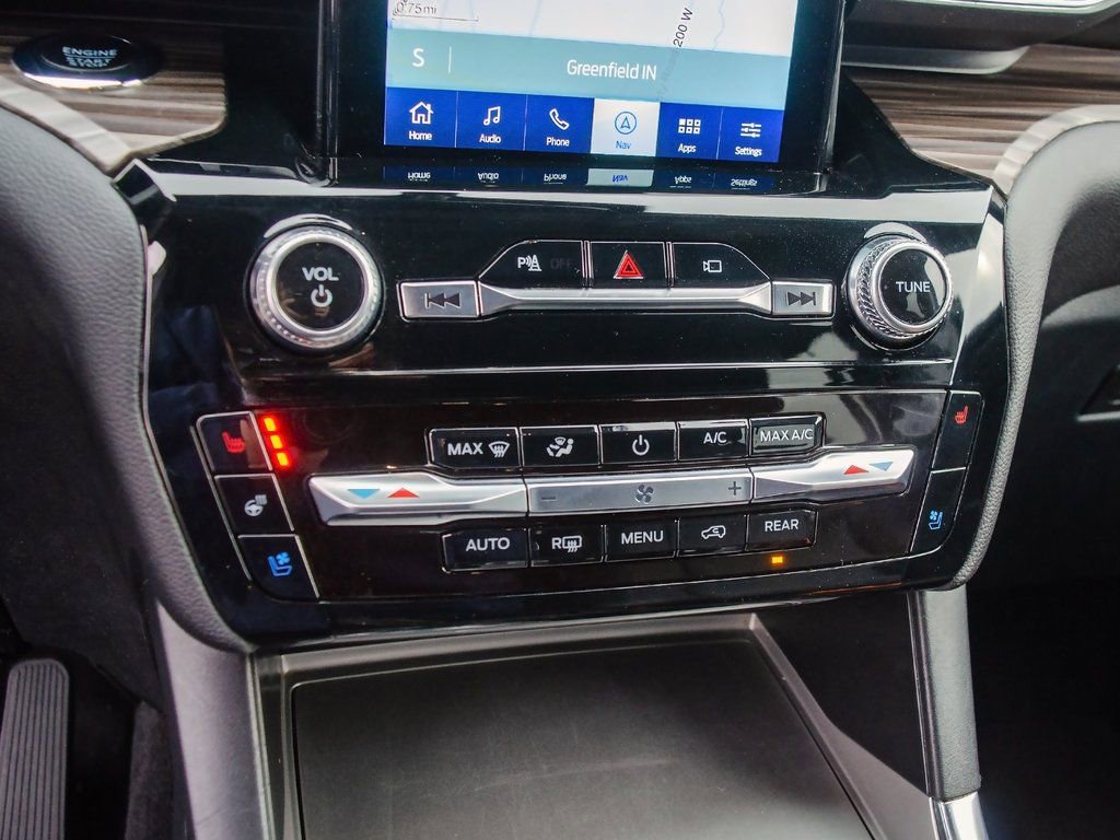 Used 2023 Ford Explorer Limited image 23