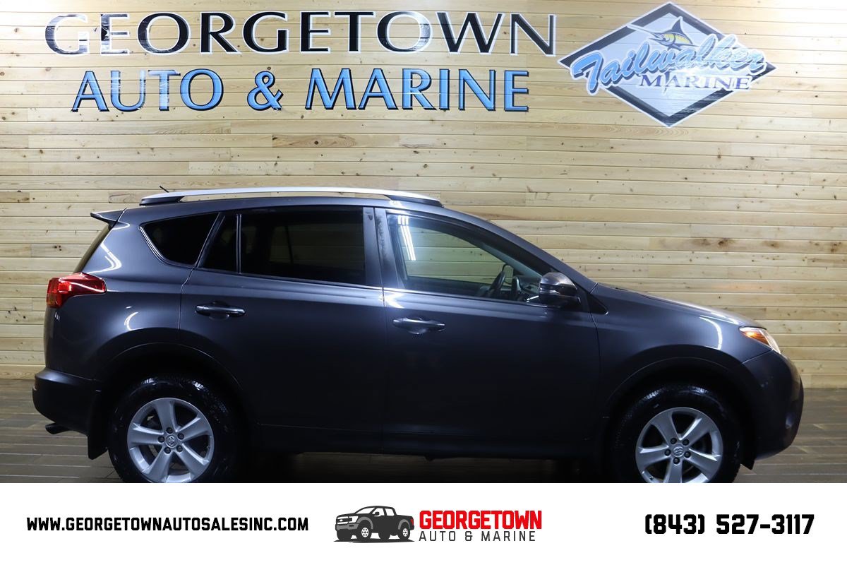 Used 2014 Toyota RAV4 XLE AWD/4WD image 1