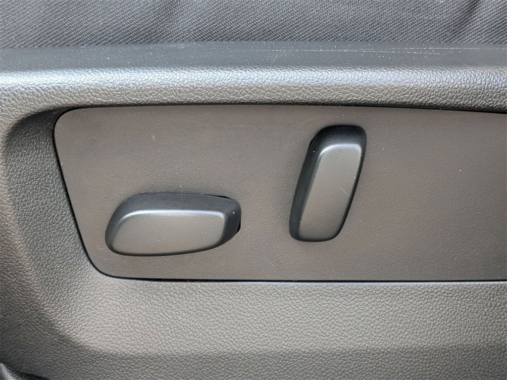 Used 2023 Buick Envision Preferred image 13