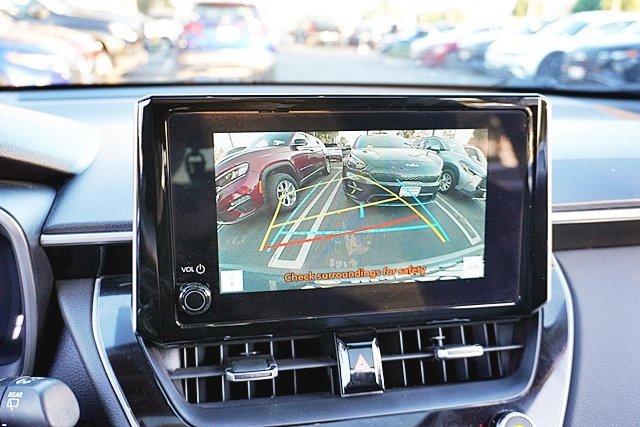 Used 2023 Toyota Corolla Cross XLE w/ Convenience Package image 26