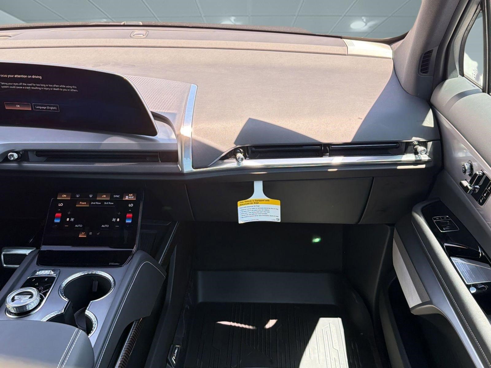 New 2026 Cadillac Vistiq Luxury w/ LPO, Floor Liner Package AWD/4WD image 26