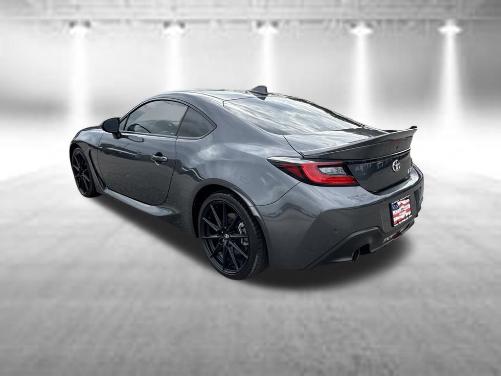 Used 2023 Toyota GR86 Premium RWD image 6