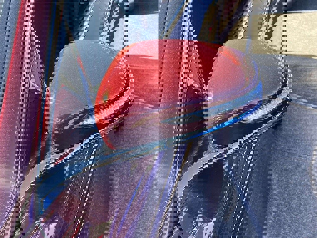 Used 2025 Genesis G70 2.5T w/ Sport Prestige Package image 9