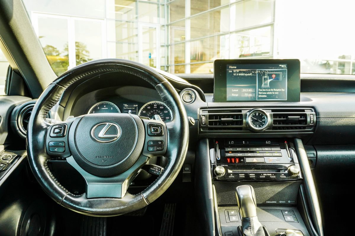 Used 2023 Lexus IS 300 w/ Comfort Package RWD image 17