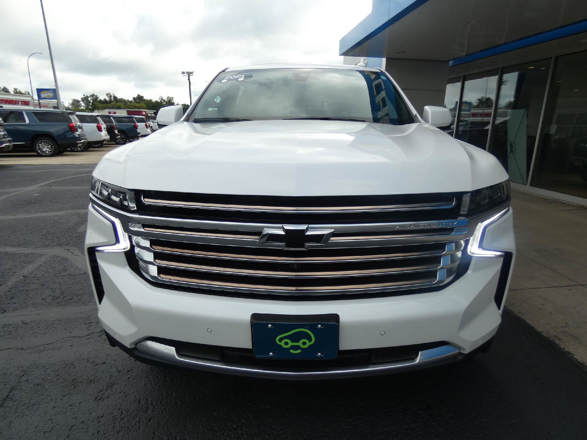Certified 2021 Chevrolet Suburban High Country w/ Premium Package AWD/4WD image 5
