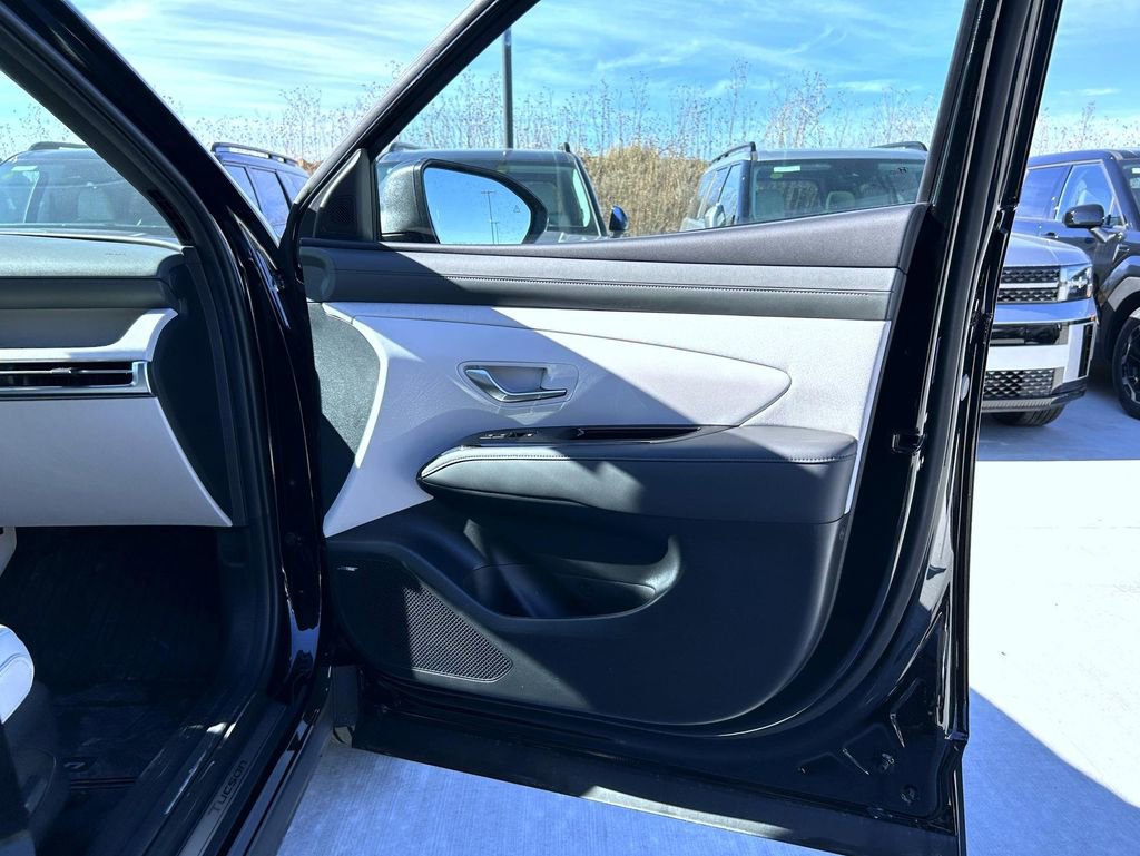 New 2026 Hyundai Tucson Limited AWD/4WD image 16