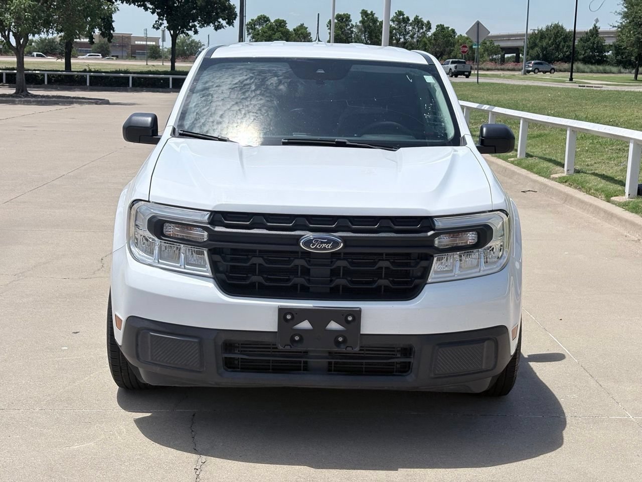 Used 2022 Ford Maverick XL FWD image 2