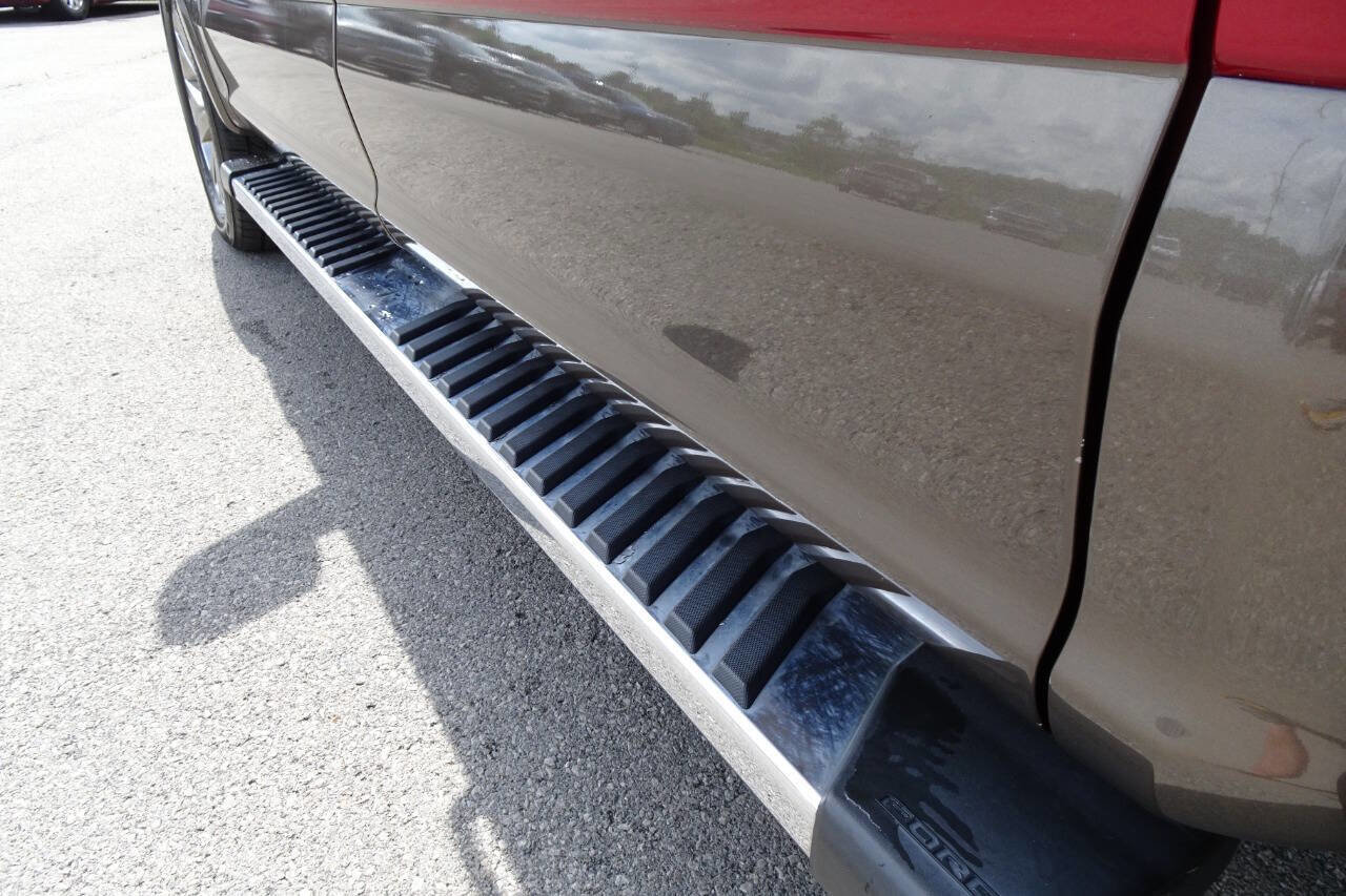 Used 2017 Ford F150 Lariat AWD/4WD image 14