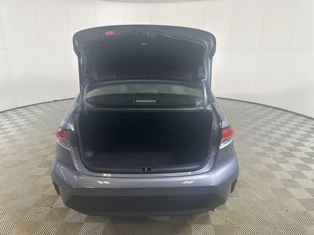 Used 2023 Toyota Corolla LE image 7