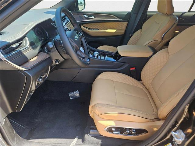 New 2025 Jeep Grand Cherokee Summit w/ High Altitude Package image 15