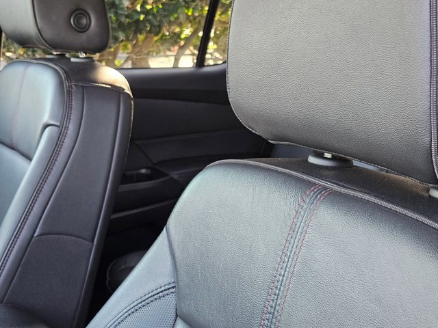 Used 2023 Chevrolet Traverse RS image 7