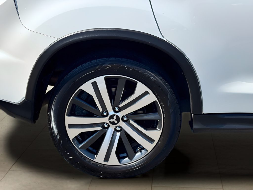 Used 2020 Mitsubishi Outlander Sport SE AWD/4WD image 37