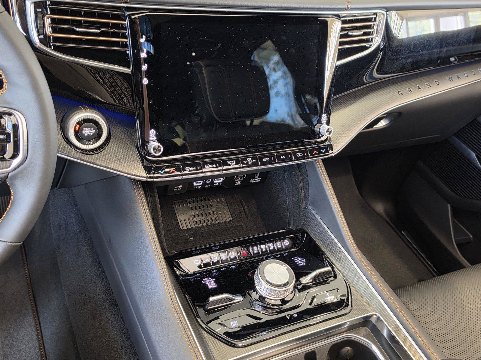 New 2026 Jeep Grand Wagoneer L Summit AWD/4WD image 8