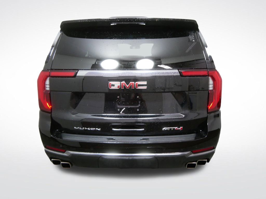 Used 2025 GMC Yukon AT4 AWD/4WD image 5