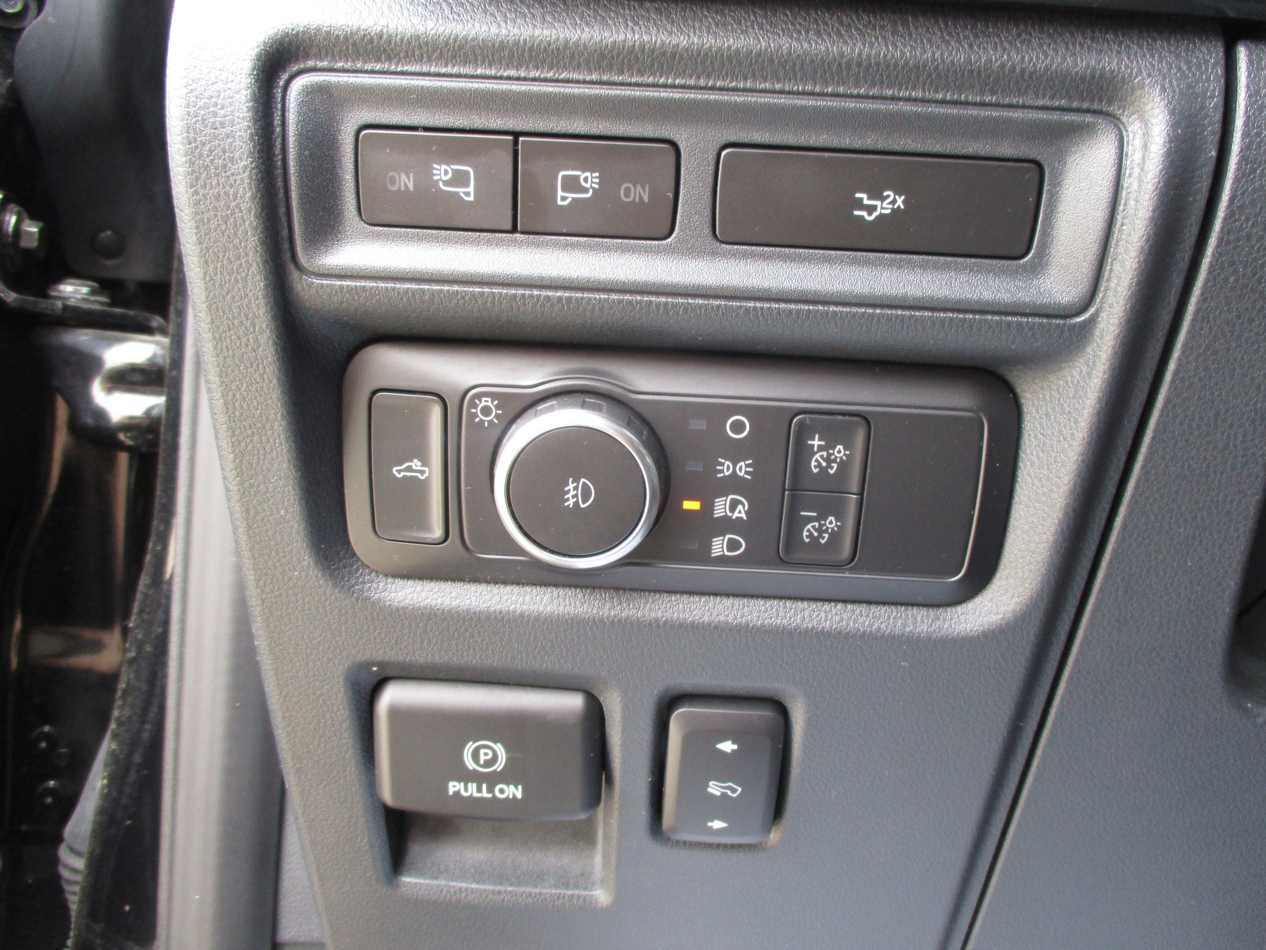 Used 2022 Ford F150 XLT w/ Equipment Group 302A High AWD/4WD image 38