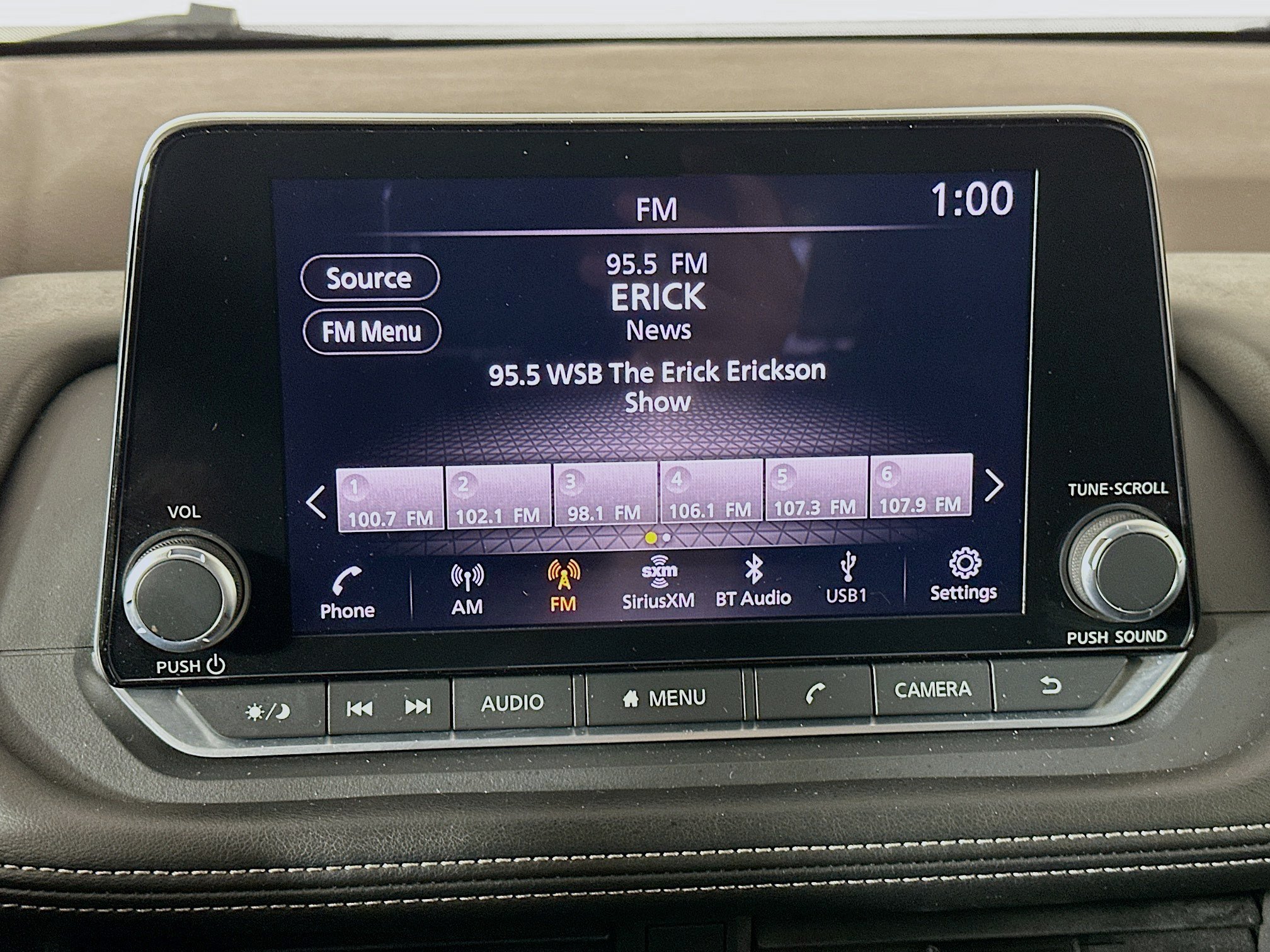 Used 2023 Nissan Rogue S FWD image 21