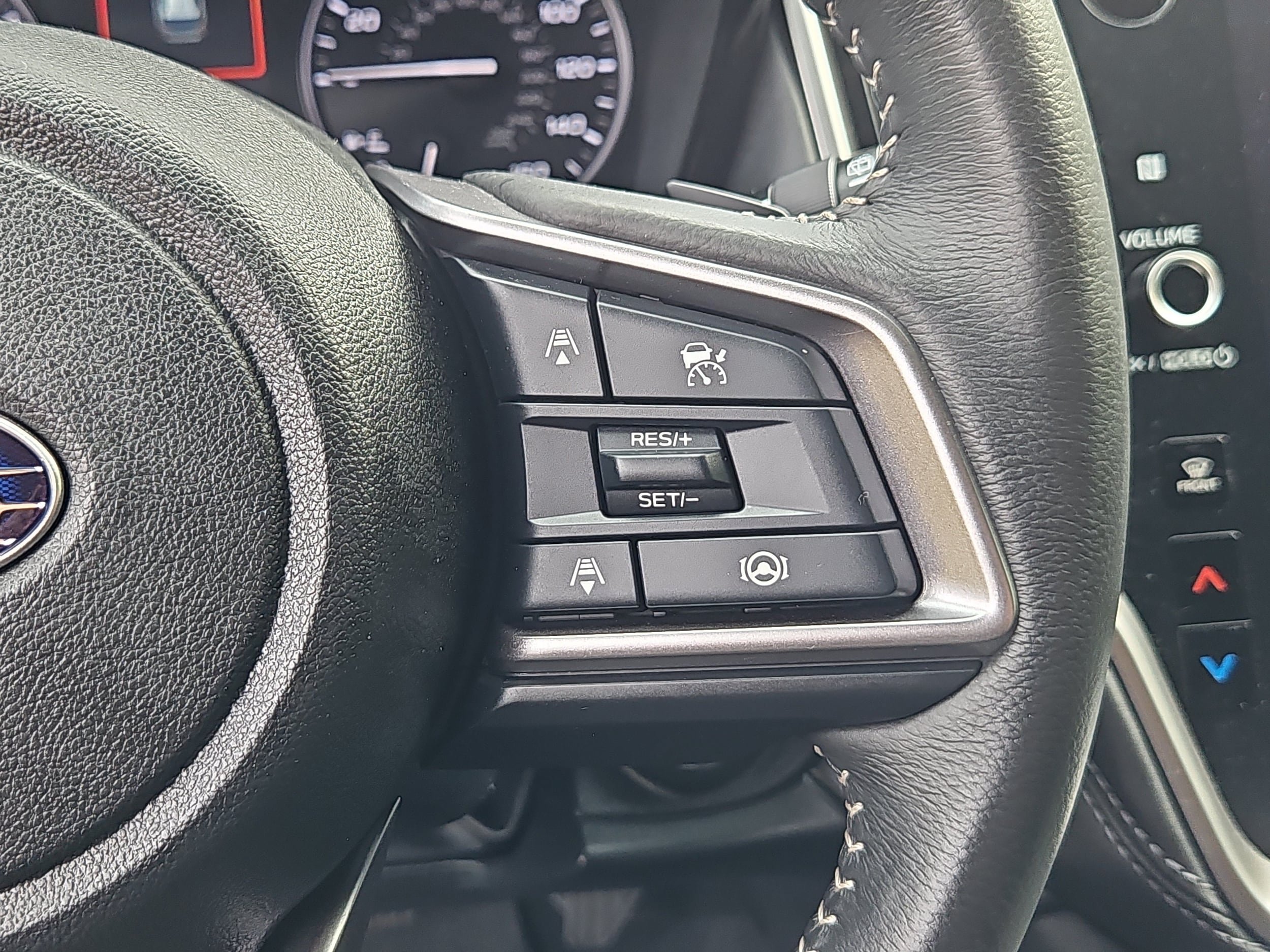 Certified 2025 Subaru Outback Premium AWD/4WD image 17