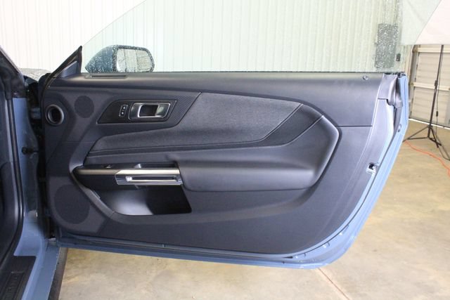 Used 2025 Ford Mustang Coupe RWD image 21