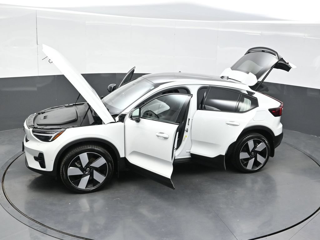 Used 2023 Volvo C40 P8 Recharge Ultimate AWD/4WD image 41