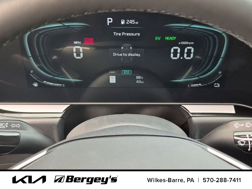 Certified 2025 Kia Niro EX w/ EX Cold Weather Package FWD image 25