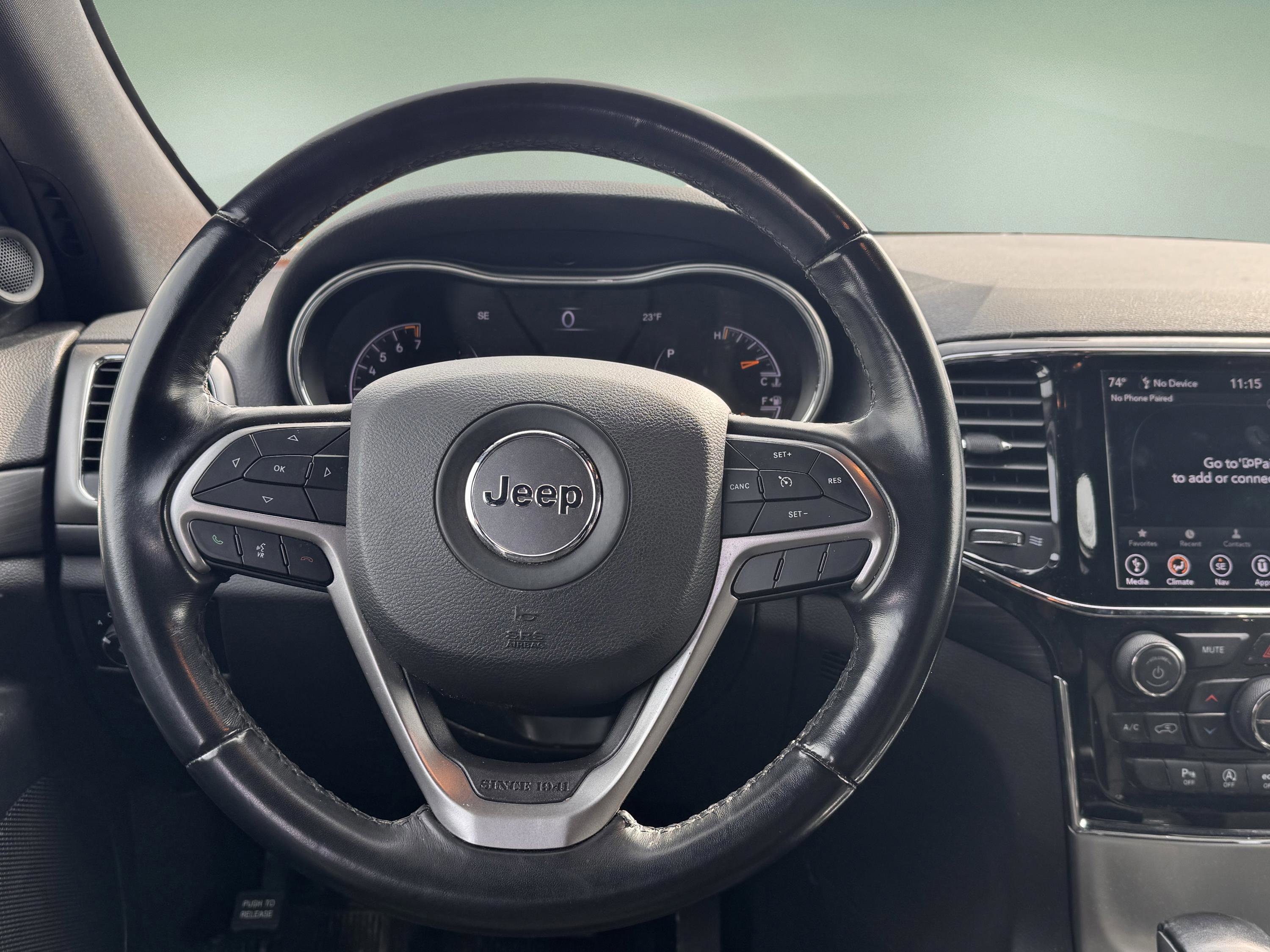 Used 2020 Jeep Grand Cherokee Laredo w/ 18" Wheel & 8.4" Radio Group image 13