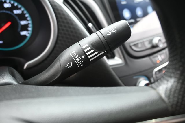 Used 2025 Chevrolet Malibu LT FWD image 18