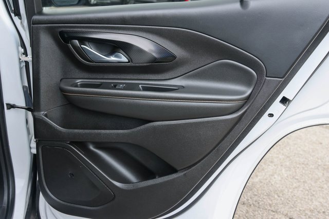 Used 2023 GMC Terrain AT4 image 19