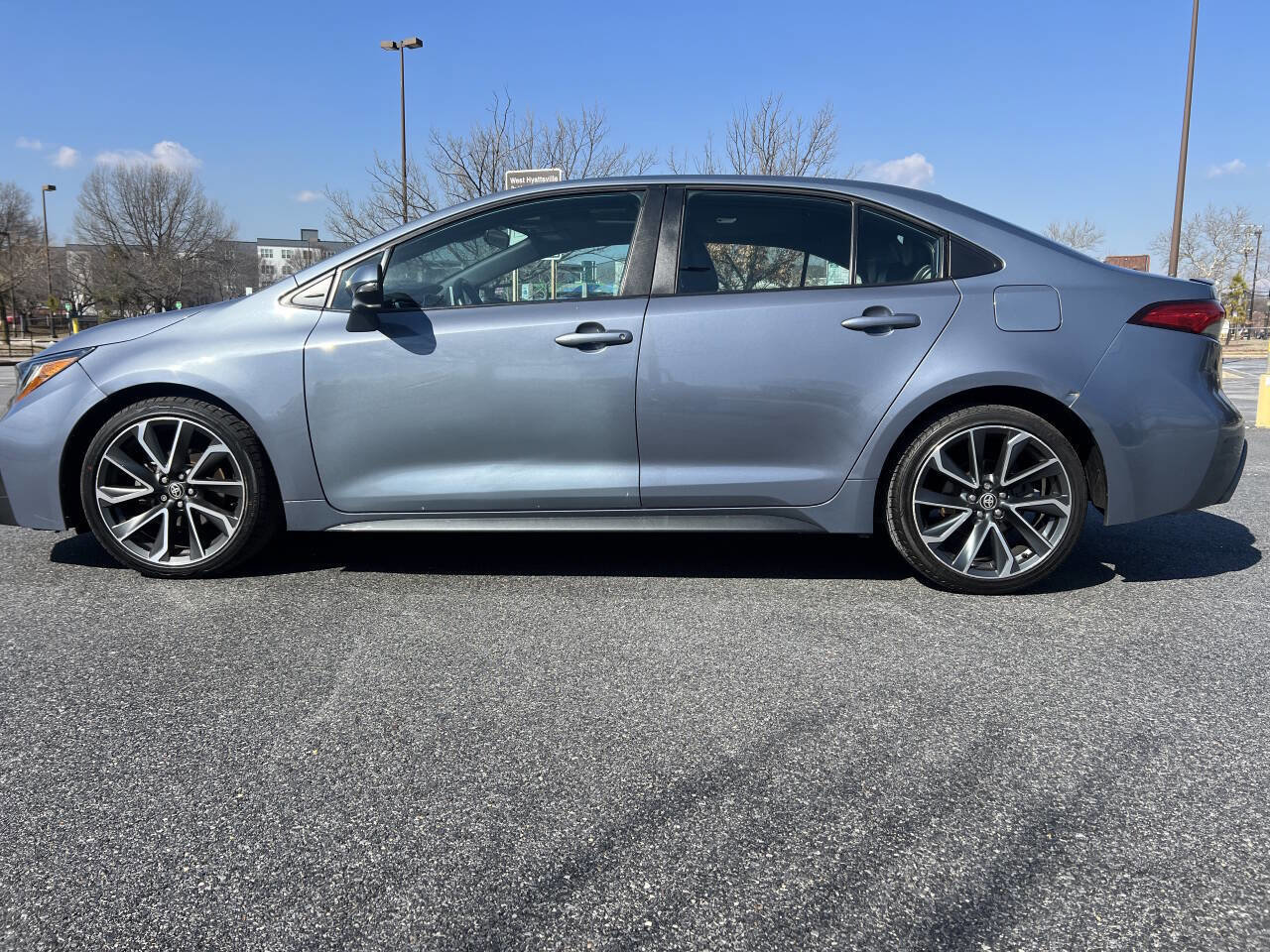 Used 2020 Toyota Corolla XSE image 17