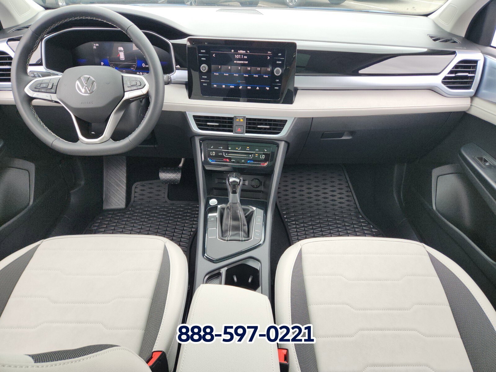 New 2025 Volkswagen Taos SE image 10