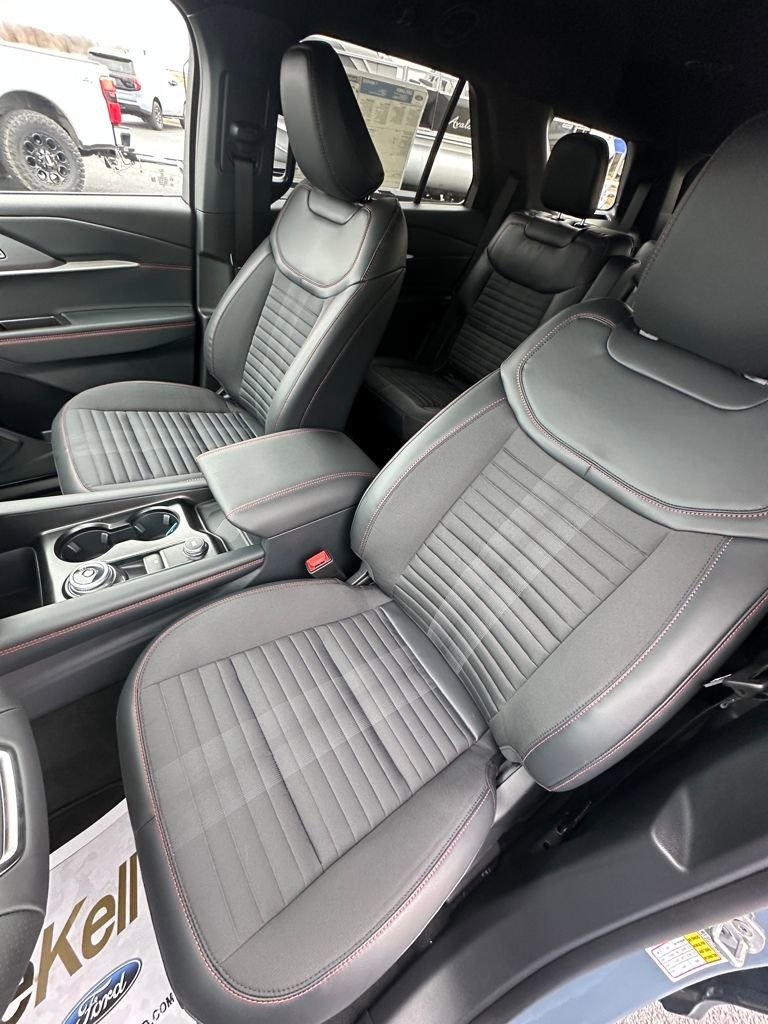 New 2026 Ford Explorer ST-Line image 15