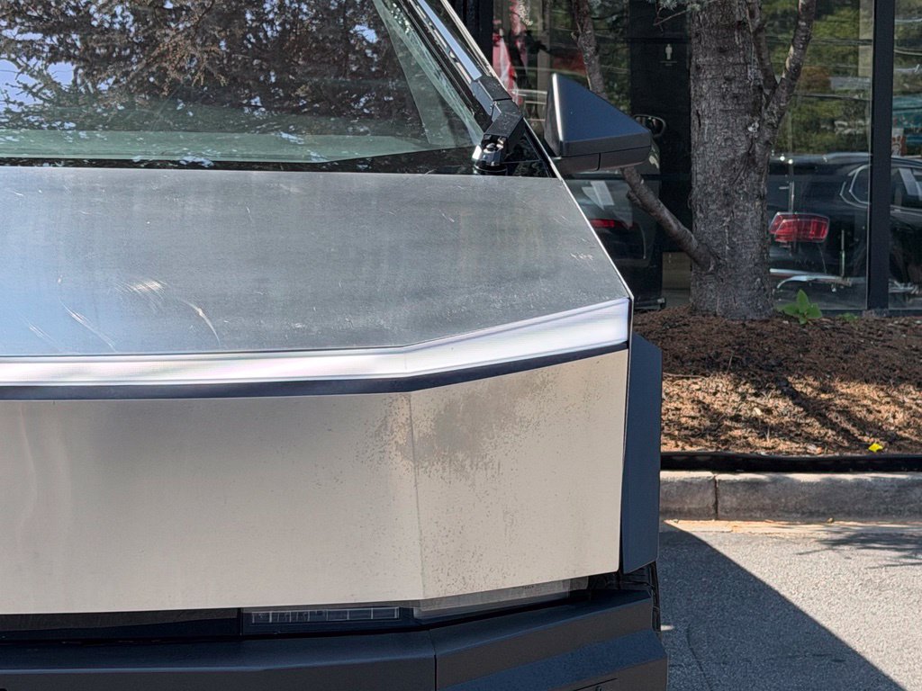 Used 2025 Tesla Cybertruck AWD Crew Cab image 6