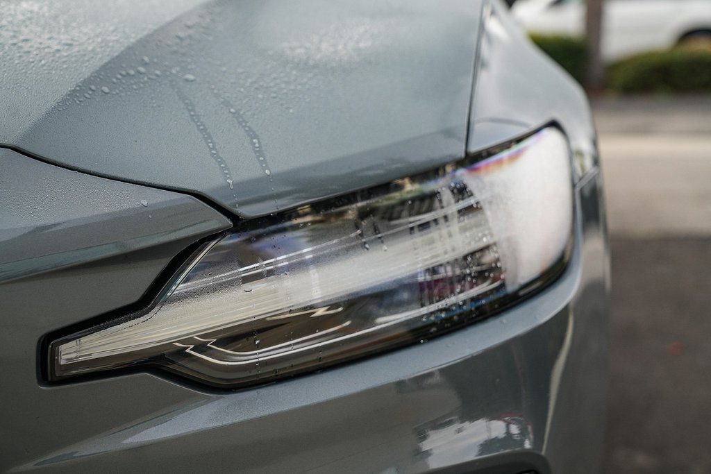 Used 2024 Volvo S60 B5 Core image 8