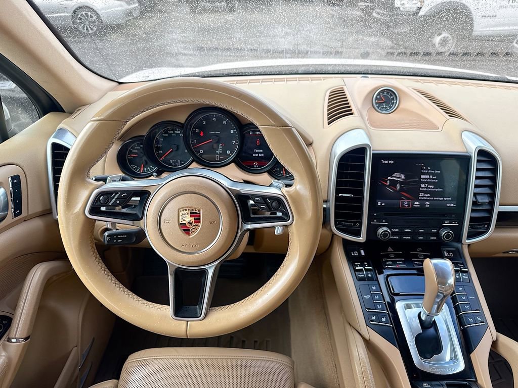 Used 2017 Porsche Cayenne AWD/4WD image 25