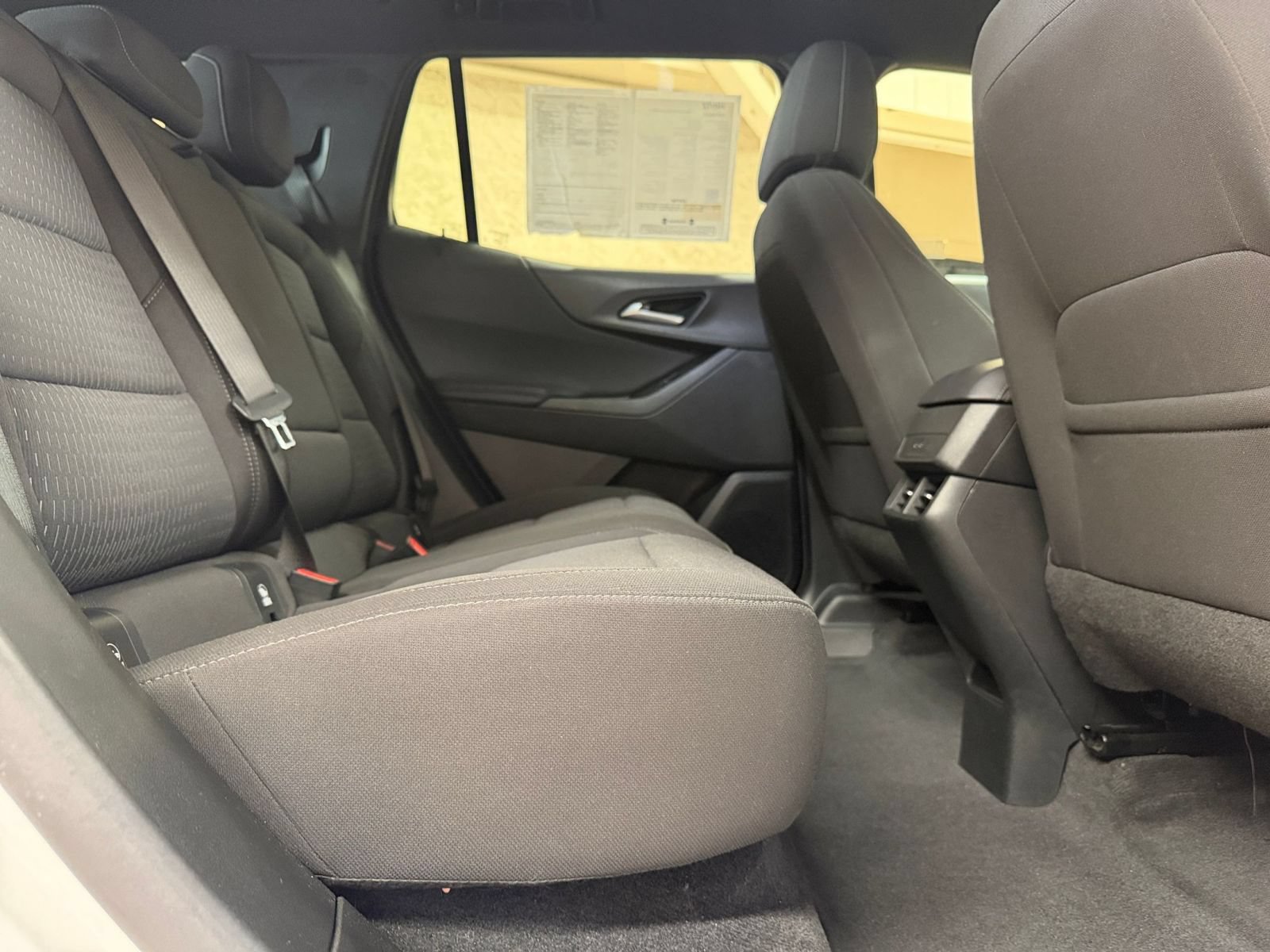 Used 2025 Chevrolet Equinox LT AWD/4WD image 27