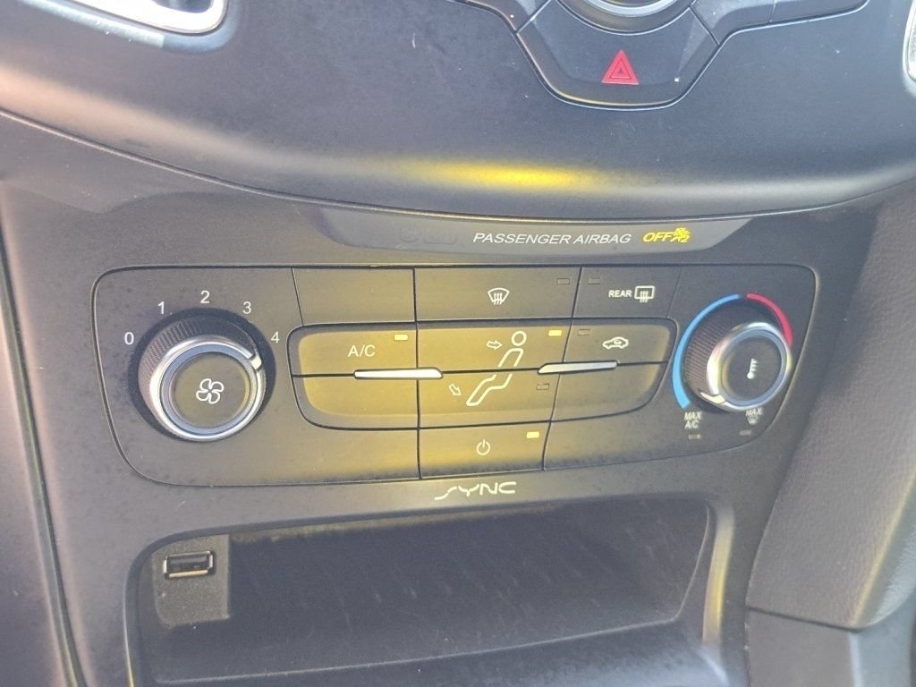 Used 2017 Ford Focus ST FWD image 29