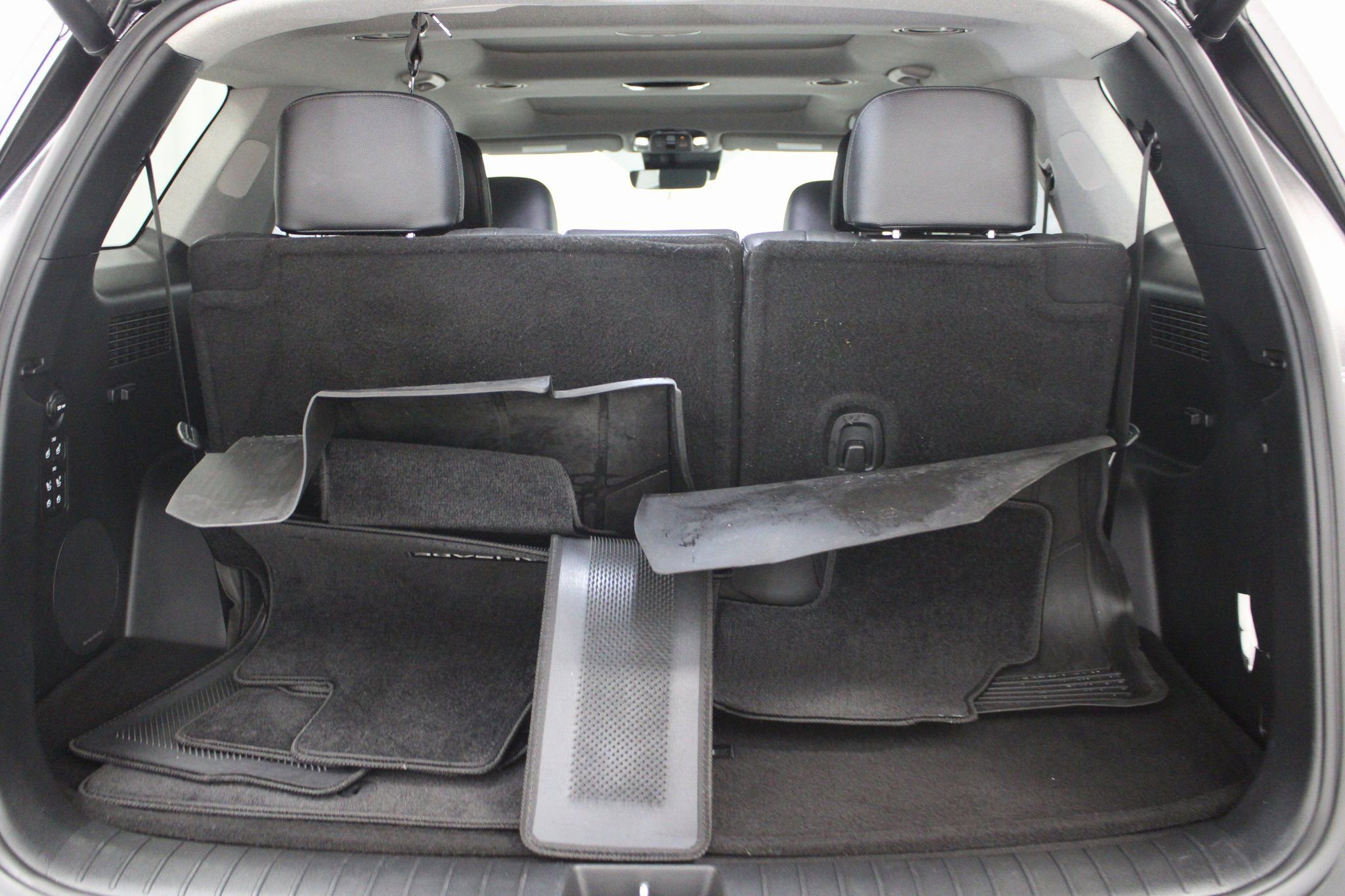 Used 2023 Hyundai Palisade Limited w/ Cargo Package image 22