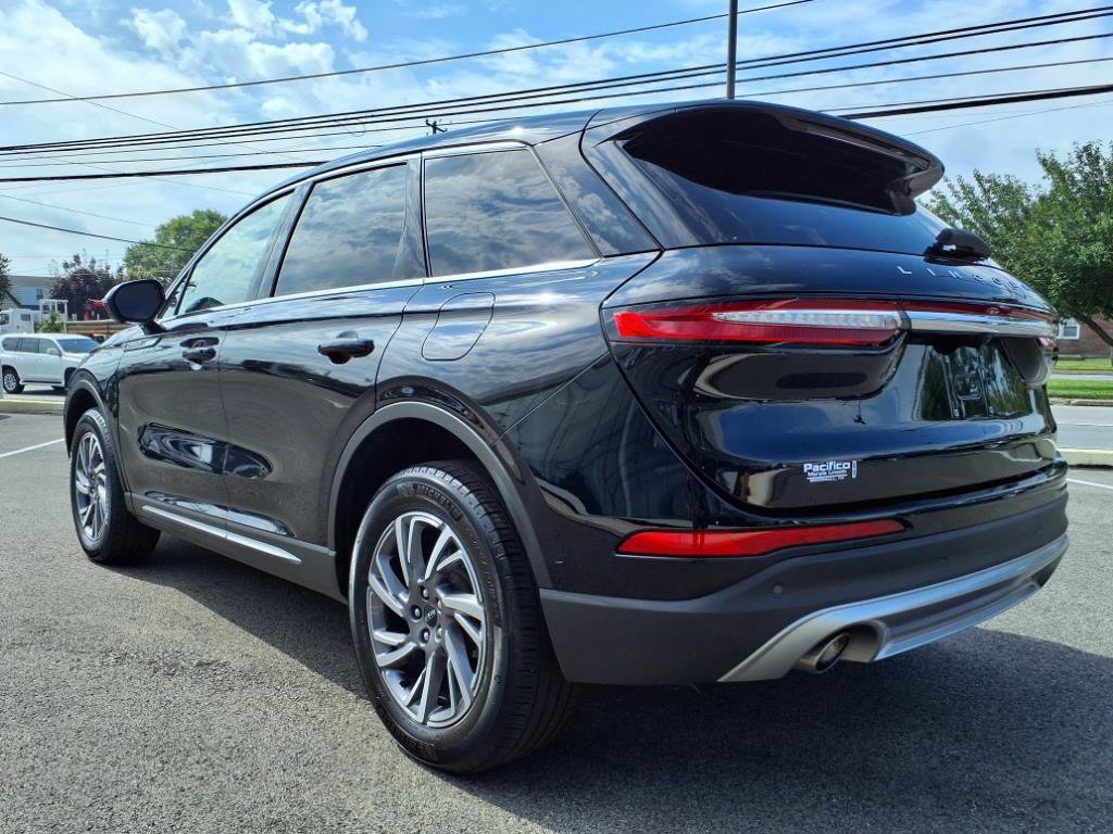 Certified 2023 Lincoln Corsair AWD w/ Equipment Group 101A image 5